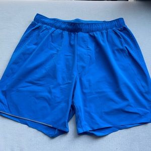 Lululemon workout shorts w liners